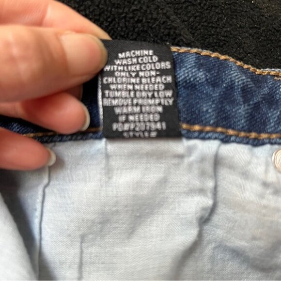 Almost Famous distress frayed denim jean shorts Sz 5/ 29” - Picture 8 of 11